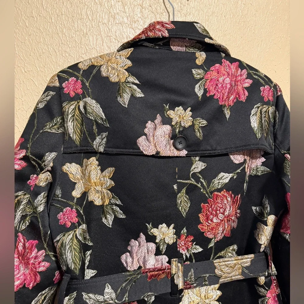 Gal Meets Glam Dominique‎ Coat Size Medium Floral Embroidered Longline Belted